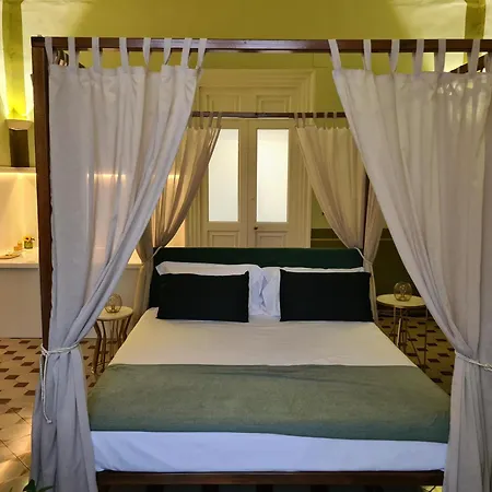 Alojamento de Acomodação e Pequeno-almoço Toscano Palace Luxury *