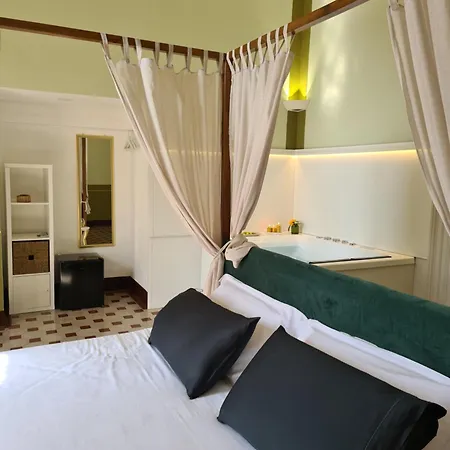 Toscano Palace Luxury B&B 카타니아