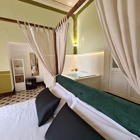 Toscano Palace Luxury Bed & Breakfast *