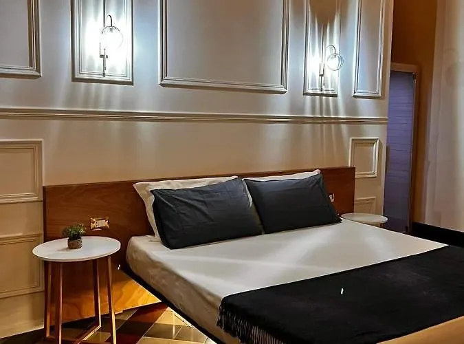 Bed and Breakfast Toscano Palace Luxury Κατάνια