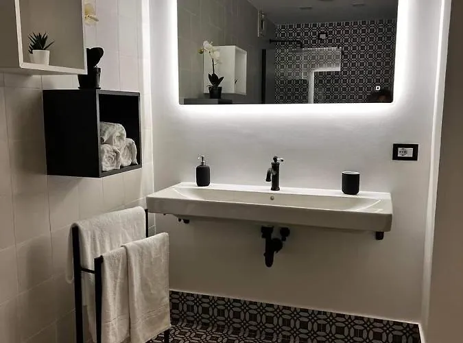 Bed and Breakfast Toscano Palace Luxury Κατάνια